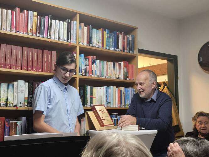 signal-2025-11-09-18-33-48-983