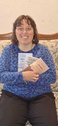 Conny_mit_ihren_Büchern1